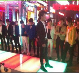 雅安深圳夜总会伴游模特雇用(深圳KTV模特雇用)