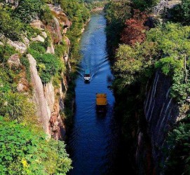雅安附近旅游(附近旅游年票办理点)