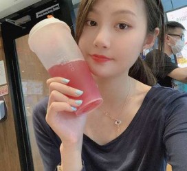 雅安雇用网红商务伴游女(雇用网红商务伴游女员工)