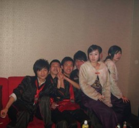 雅安武汉雇用男伴游(武汉雇用男伴游戏主播)