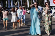 雅安上海商务伴游男雇用(上海雇用高端伴游一天20万)
