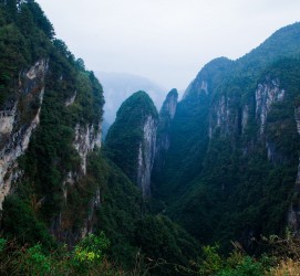 雅安伴游中国带你去湘西(湘西跟团旅游)