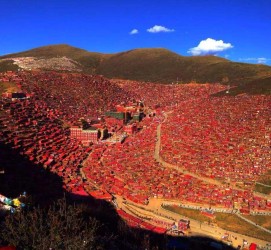 雅安色达旅游攻略(成都到色达旅游攻略)