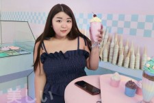 雅安胖模(胖模特穿衣搭配图片)