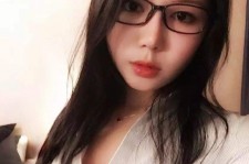 雅安姑娘在西安一模特公司做兼职的简单介绍
