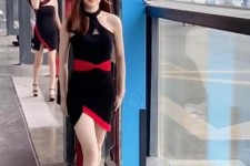 雅安女孩为挣钱在学校兼职当模特的简单介绍