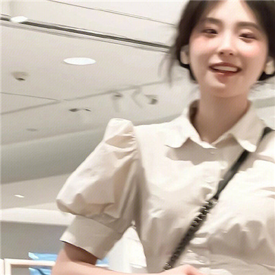 雅安高端纯出女孩雇用(高端名媛定造)奢华游艇豪侈生活月入50W