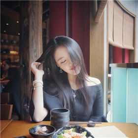 雅安伴游女生赵悠然的资料