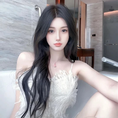 雅安伴游女生吴悠的资料