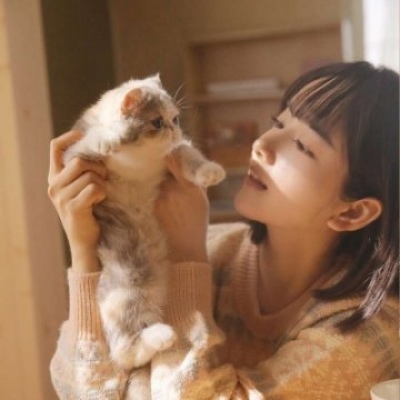 雅安伴游女生邓珊珊的资料