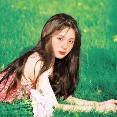 雅安伴游女生谢珞欣的资料