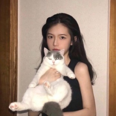雅安伴游女生杨芃寒的资料