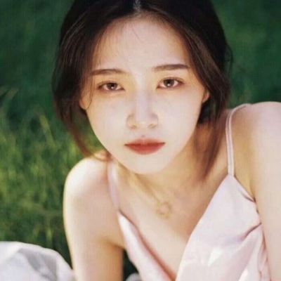 雅安伴游女生毛铂琪的资料