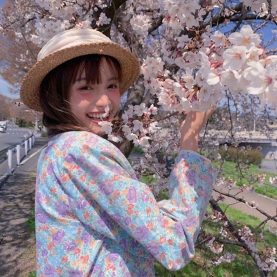 雅安伴游女生扶婷的资料
