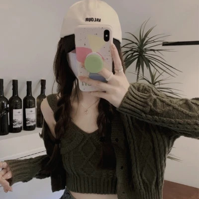 雅安伴游女生海浪轻语者的资料