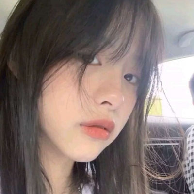 雅安伴游女生周玉洁的资料