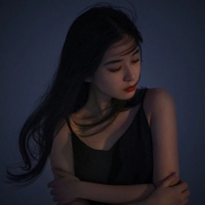 雅安伴游女生谢悦悦的资料