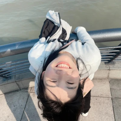 雅安伴游女生李琳洁的资料