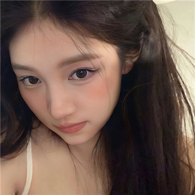 雅安伴游女生秦婉兮的资料