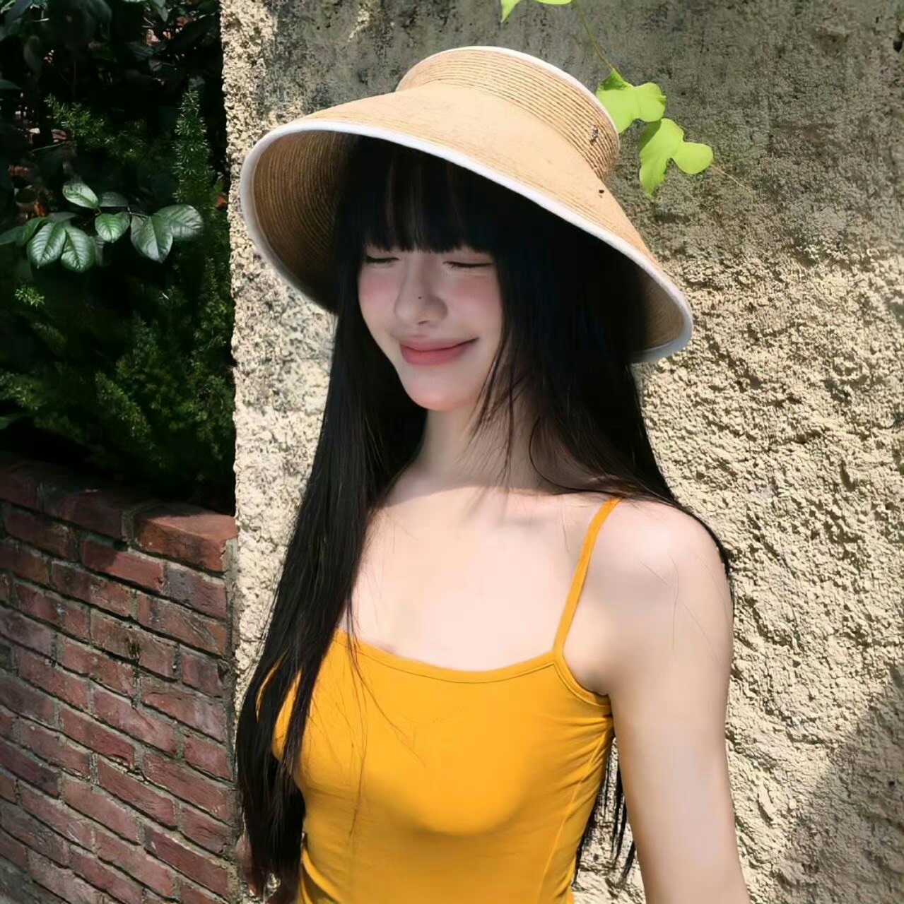 雅安伴游女生周丹的资料